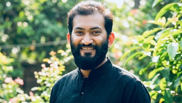 ধোপাদিঘীরপাড় থেকে নিষিদ্ধ ছাত্রলীগ নেতা মুরাদ গ্রে প্তা র