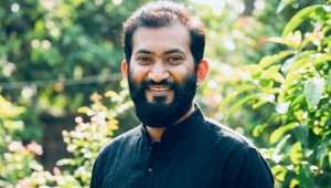 ধোপাদিঘীরপাড় থেকে নিষিদ্ধ ছাত্রলীগ নেতা মুরাদ গ্রে প্তা র